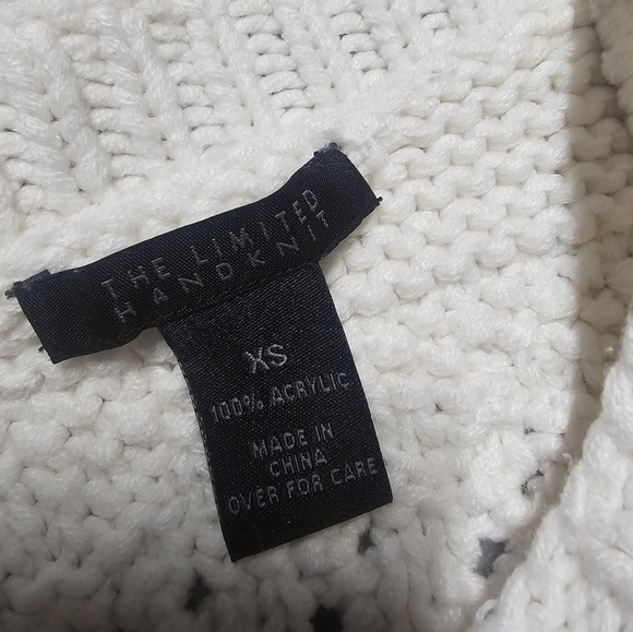 The Limited Cream Hand Knit V-Neck Sweater Size XS – Chunky Boho Style - Picture 4 of 9